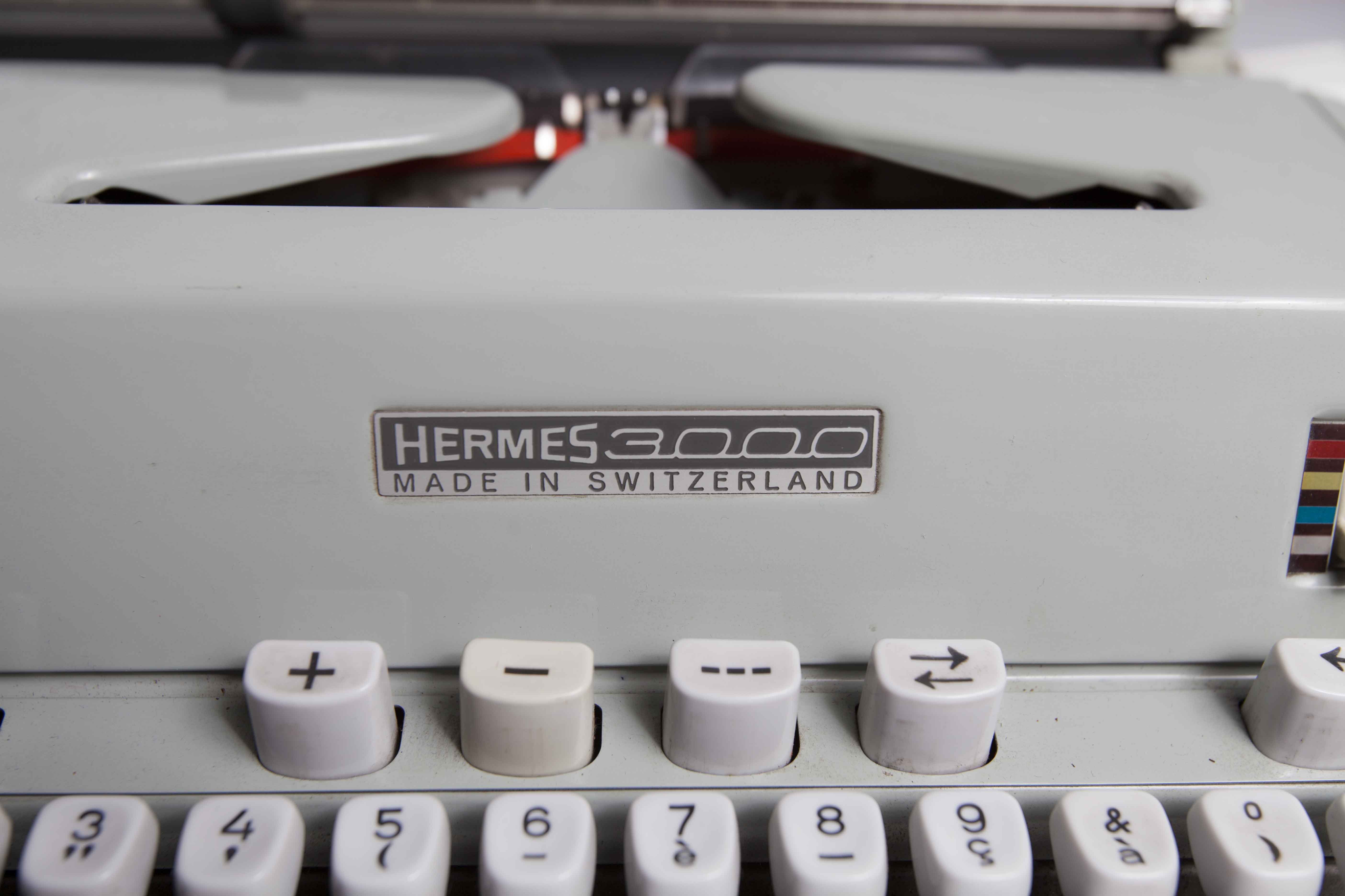 Hermes 3000 typewriter cleaned and tested