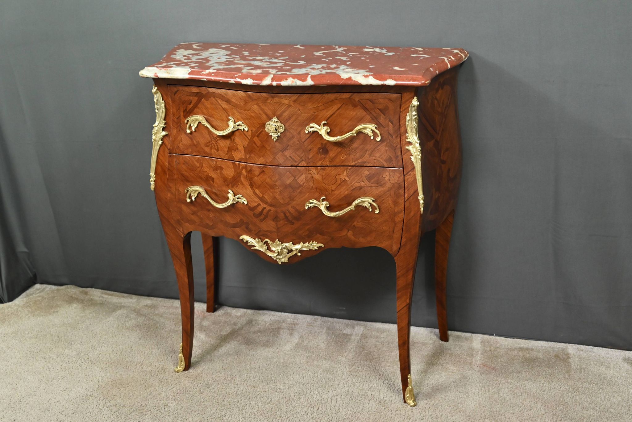 Commode en Acajou, style Louis XV – 1ère Partie XXe