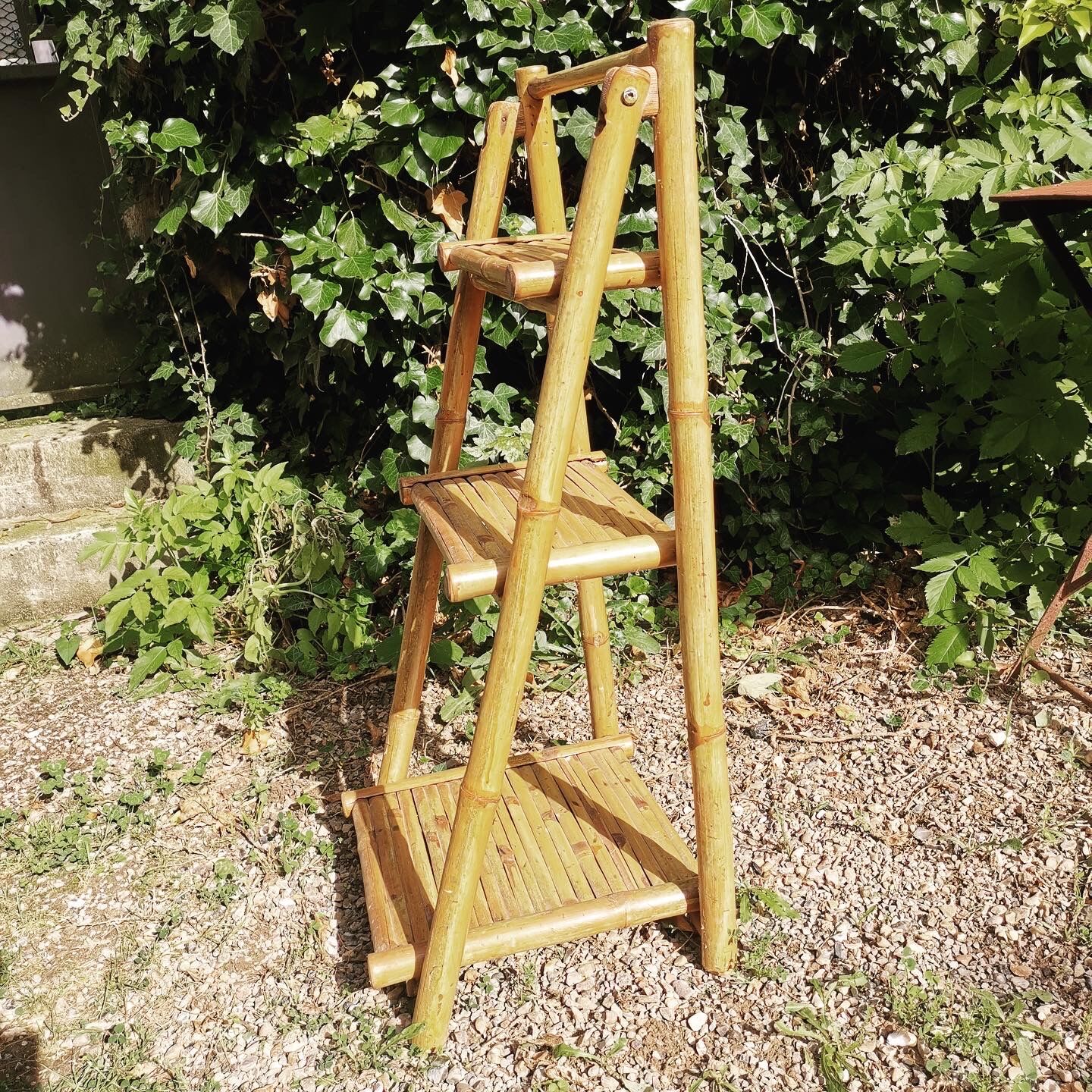 Porte plantes en bambou