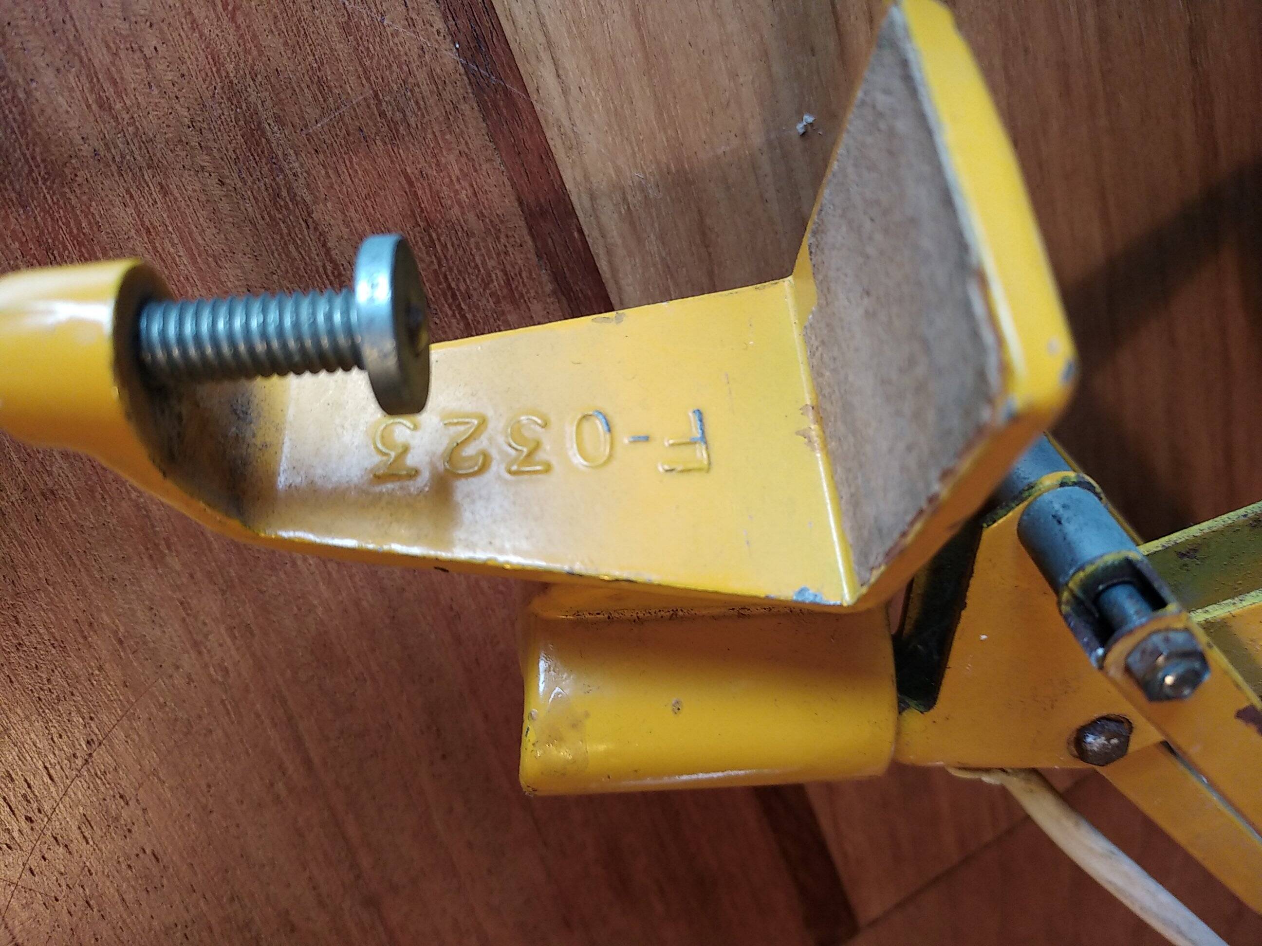 Luxo articulated lamp. Jacobsen.