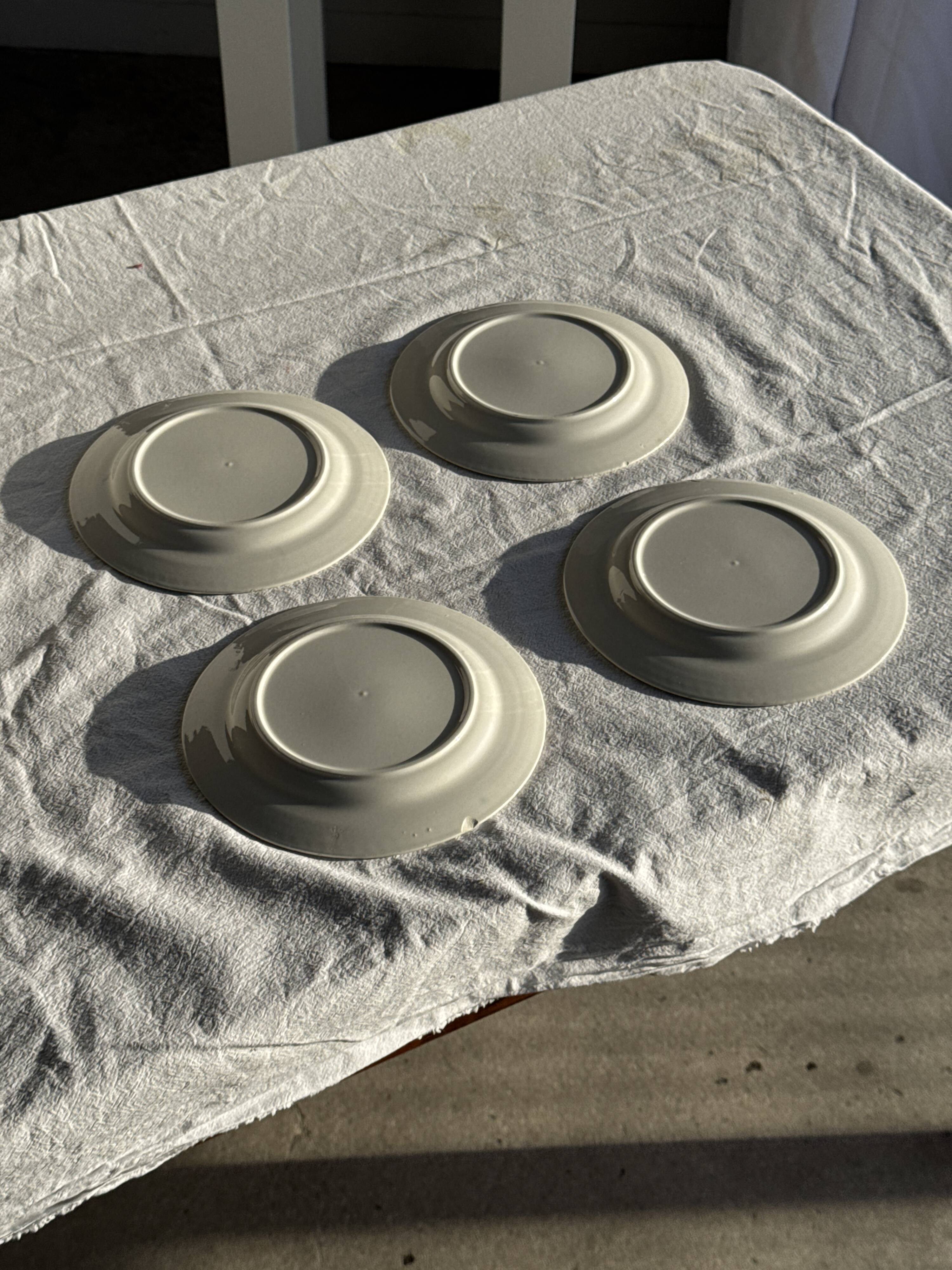 Set of 4 small white earthenware dessert plates D20