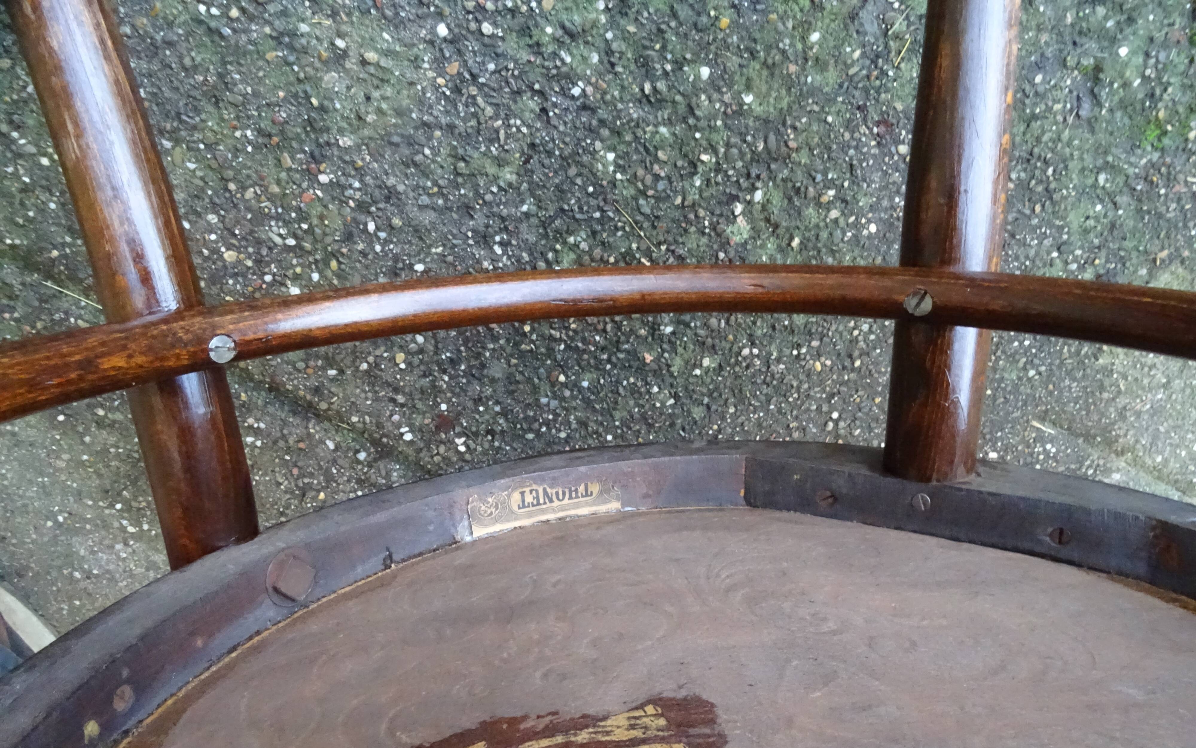 Thonet office armchair N°3 wooden seat, circa 1900