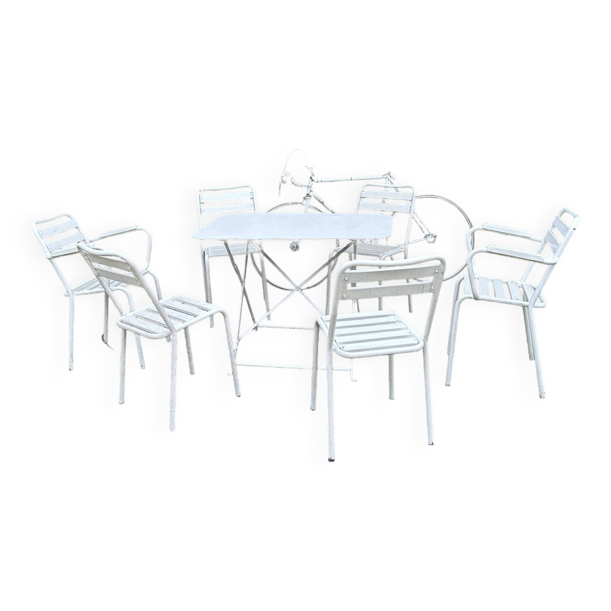 Garden furniture in wrought iron and wooden slats composed of two armchairs, 4 chairs and a table.