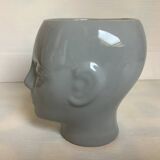 Tête grise cache pot