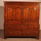 Buffet 2 corps dit cupboard en chêne, XVIIIème siècle