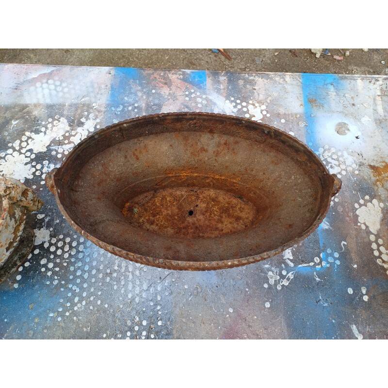 3 cast iron planters 1900: Charleville - Mézières