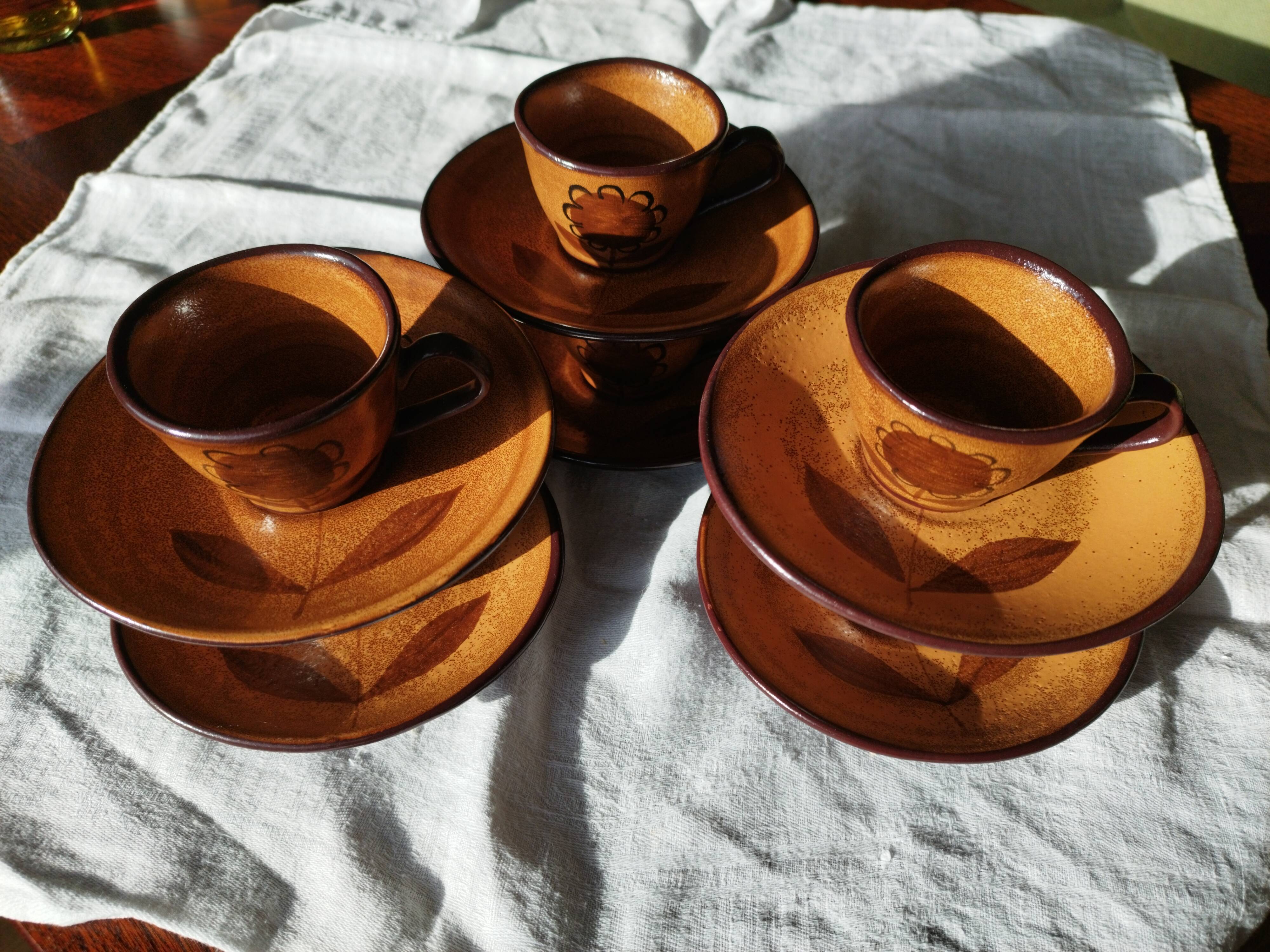 Set of 6 stoneware coffee cups