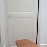 Lamppost eiffel feet