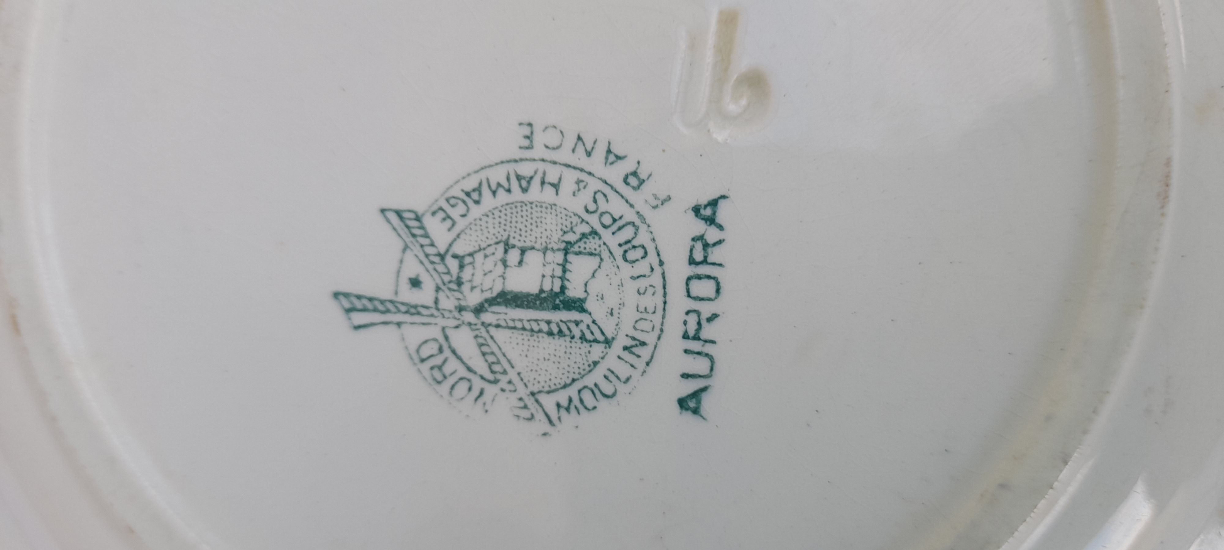 2 dessert plates in earthenware Moulin des loups model Aurora diam 19 cm