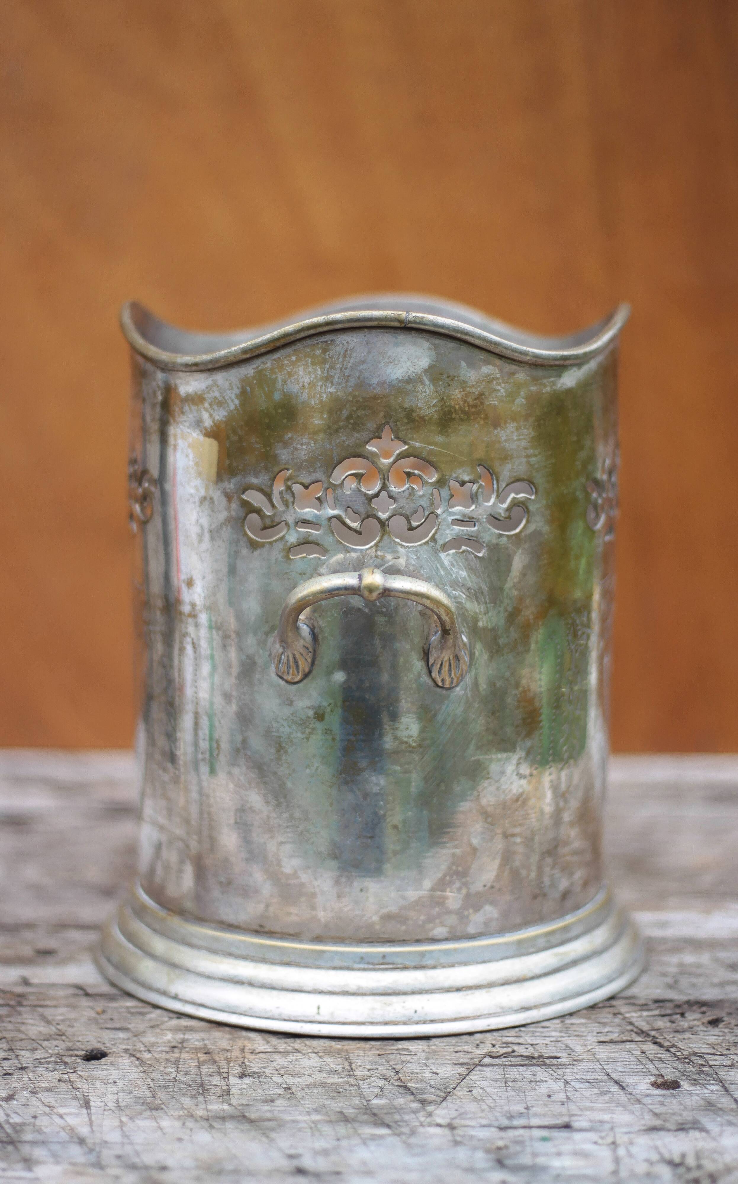 Vintage champagne bucket, silver metal champagne bucket, tableware