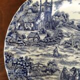 8 blue & white plates