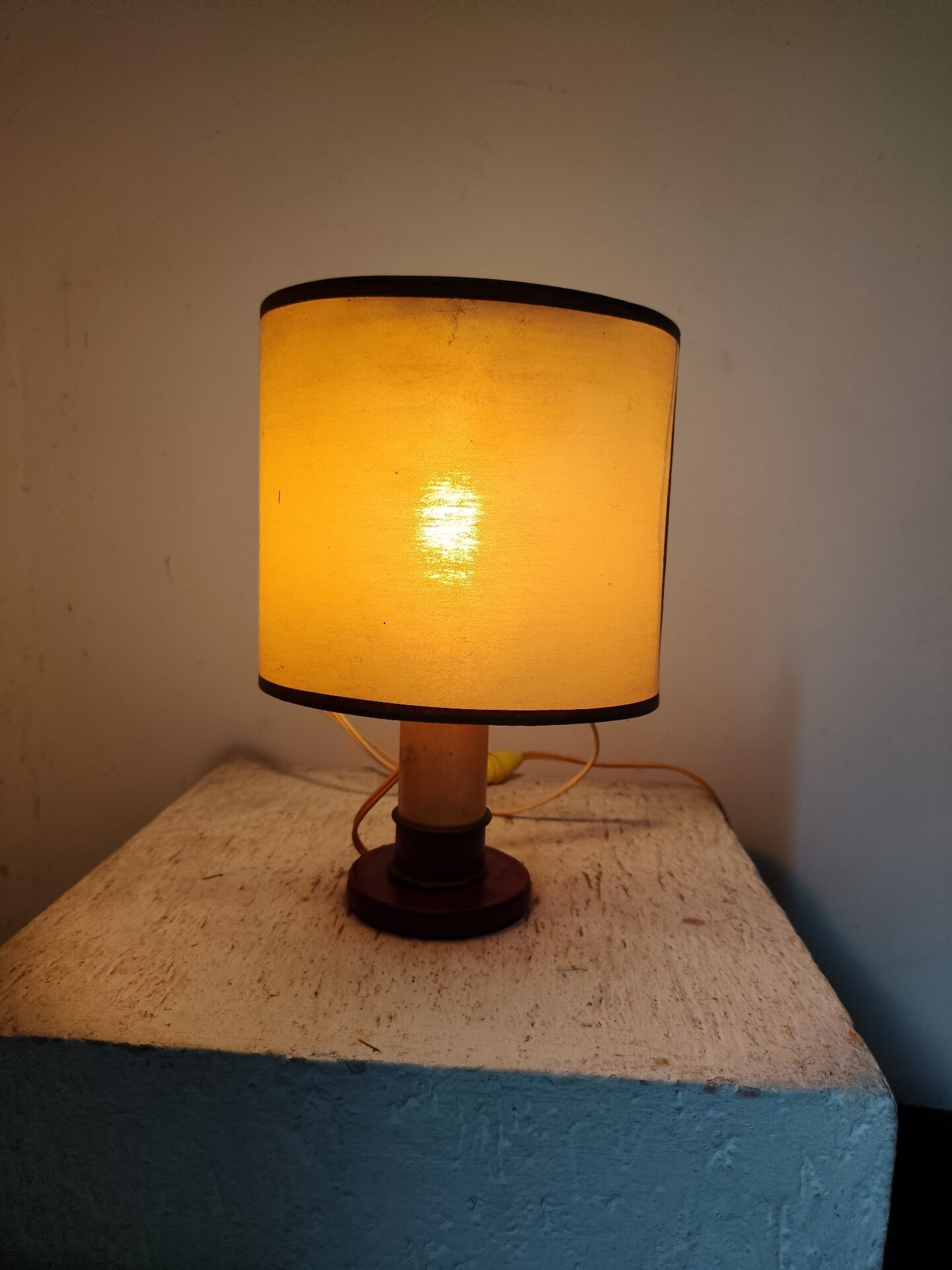 Kirby lamp art-deco