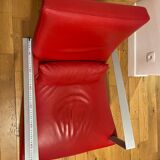 Rocking-chair en cuir rouge ligne roset