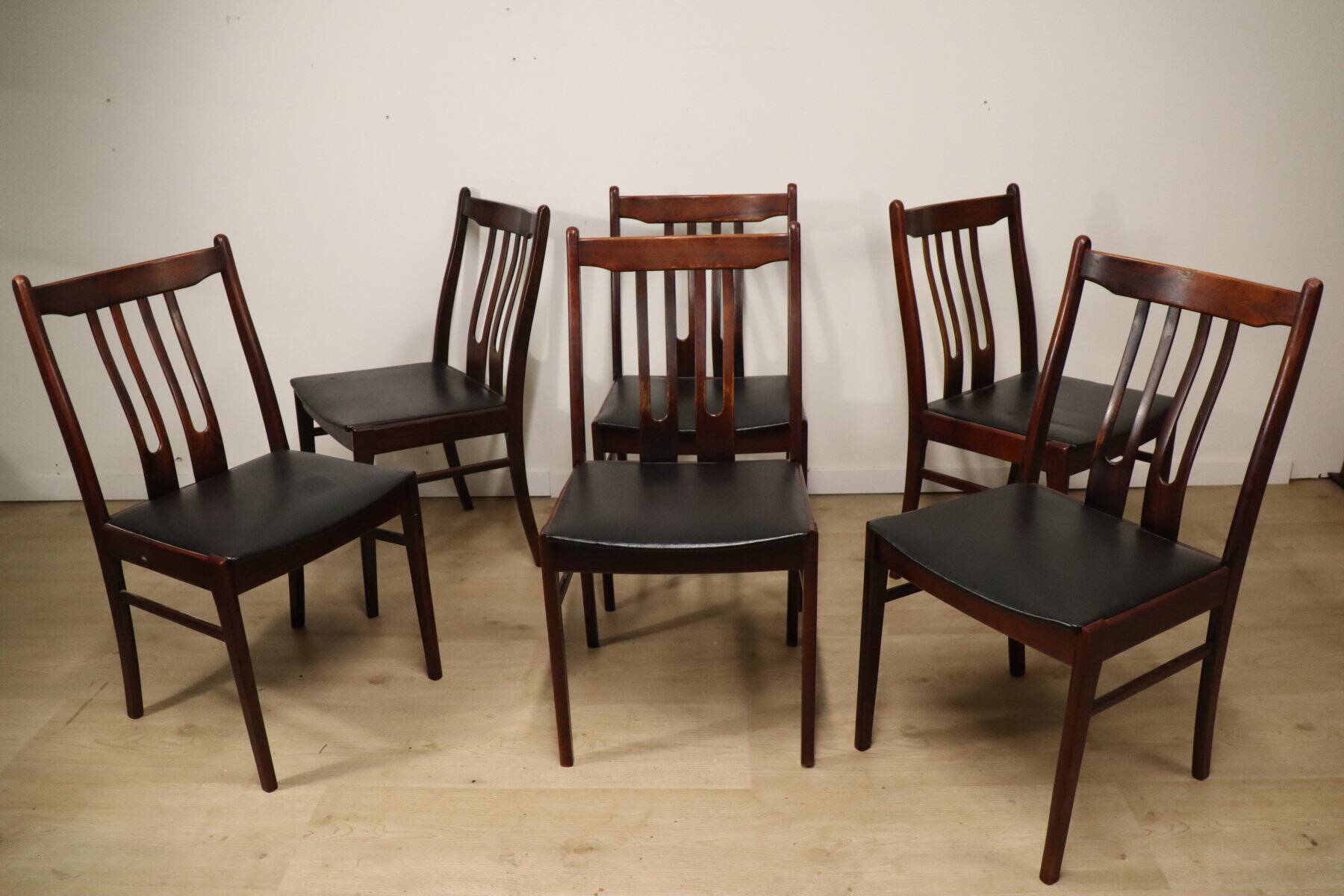 Set of 6 Scandinavian chairs in rosewood, 1960.