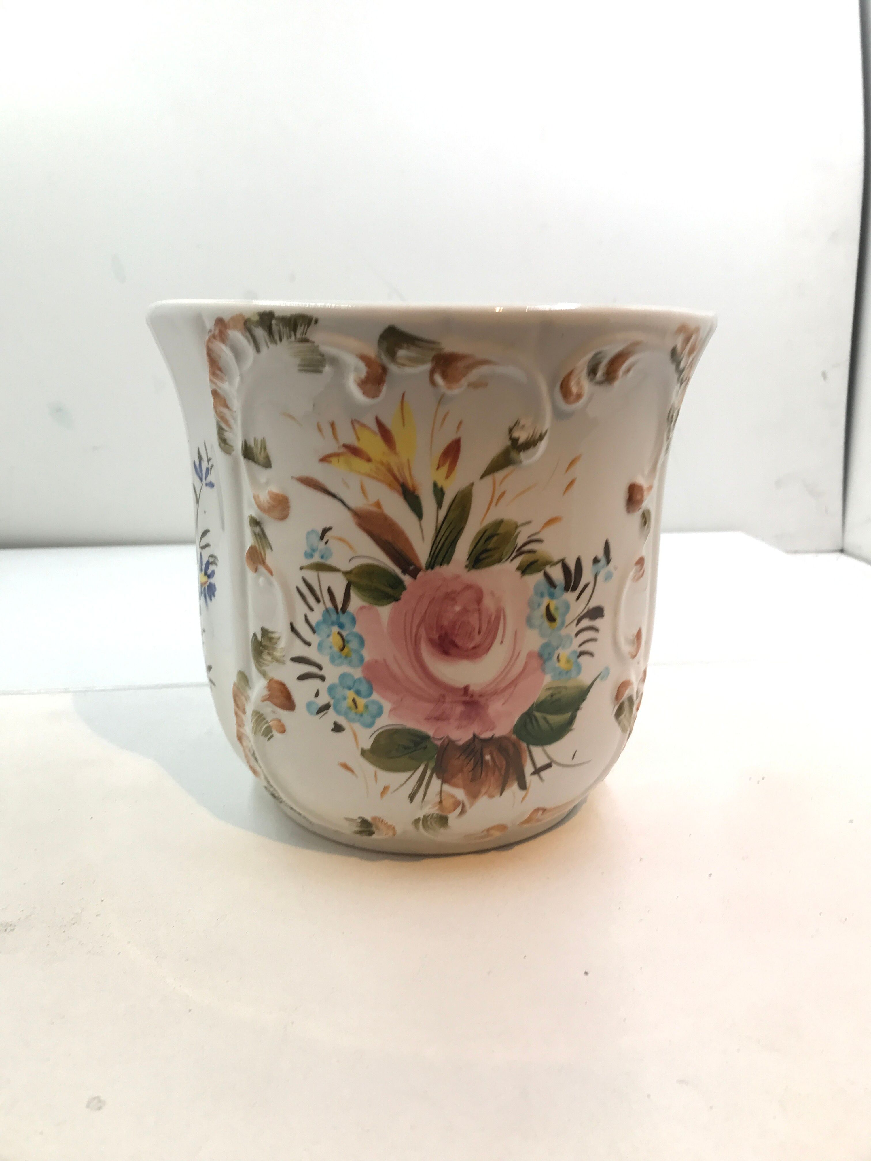 Earthenware pot cover