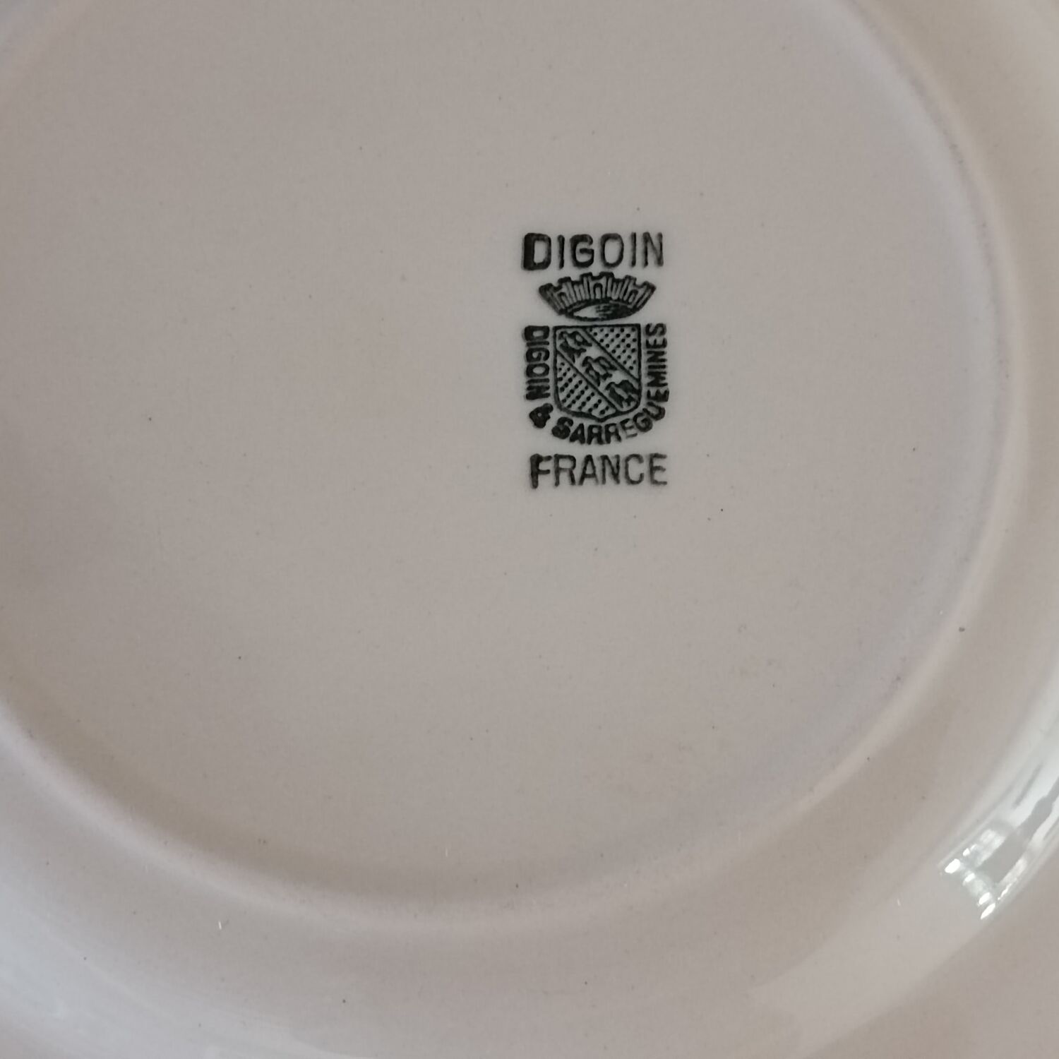 Set of 9 iron earth plates