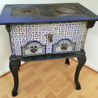 Poêle en fonte bleu et blanc