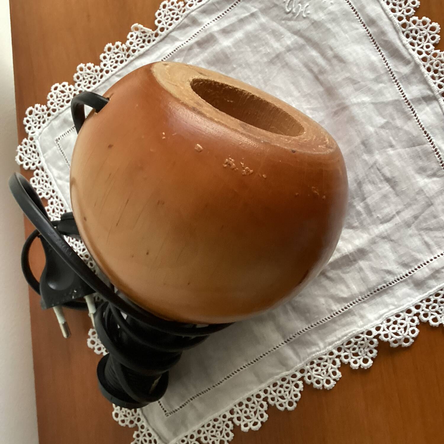 Poirson wooden table lamp base