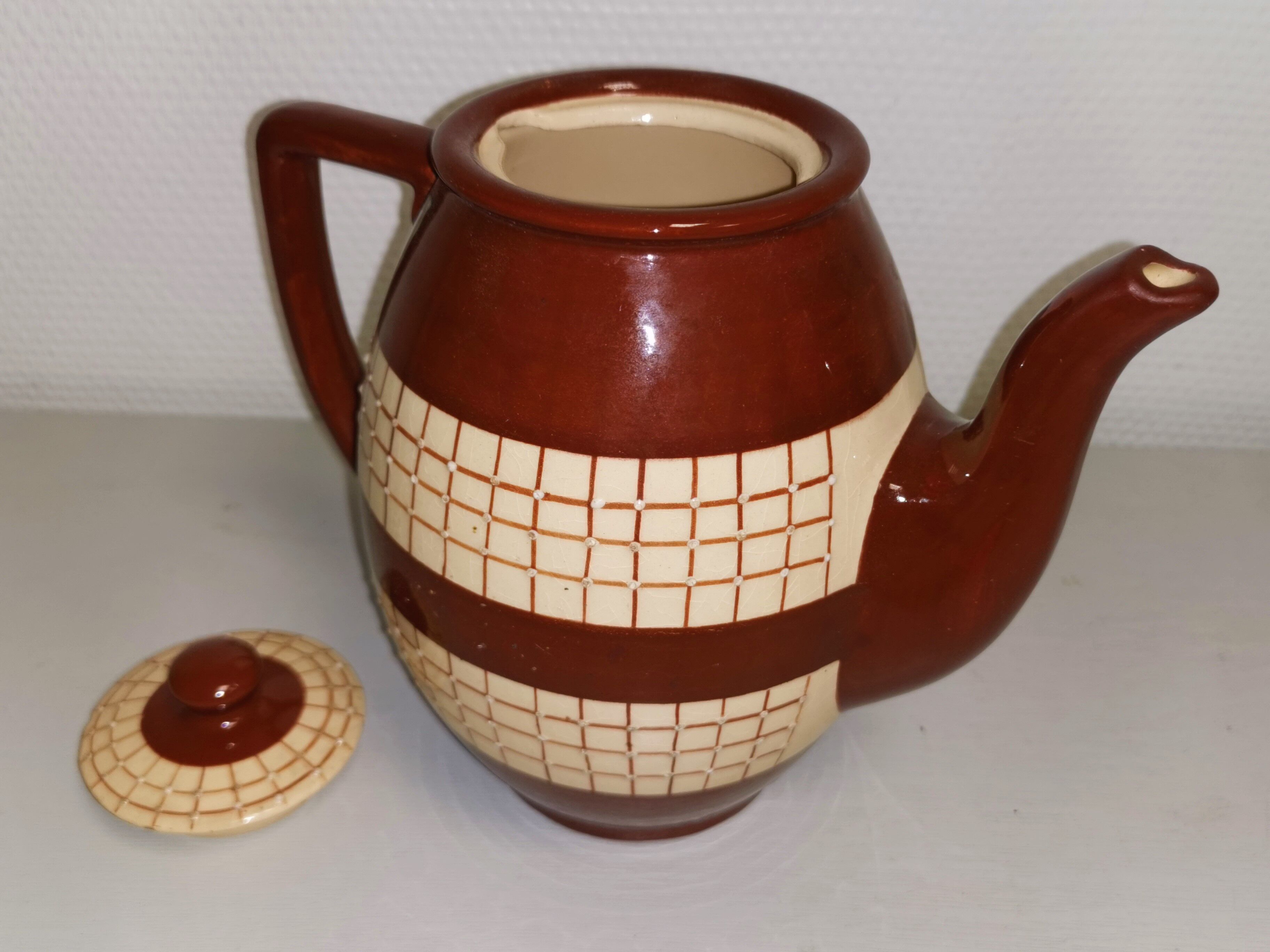 Vintage coffee maker, Faience de Longchamps