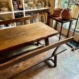 Table à manger et 2 bancs en bois foncé Aranjou années 70/80 ☐ 200 x 89 cm