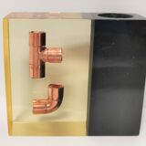 Lighter resin inclusions design 70s