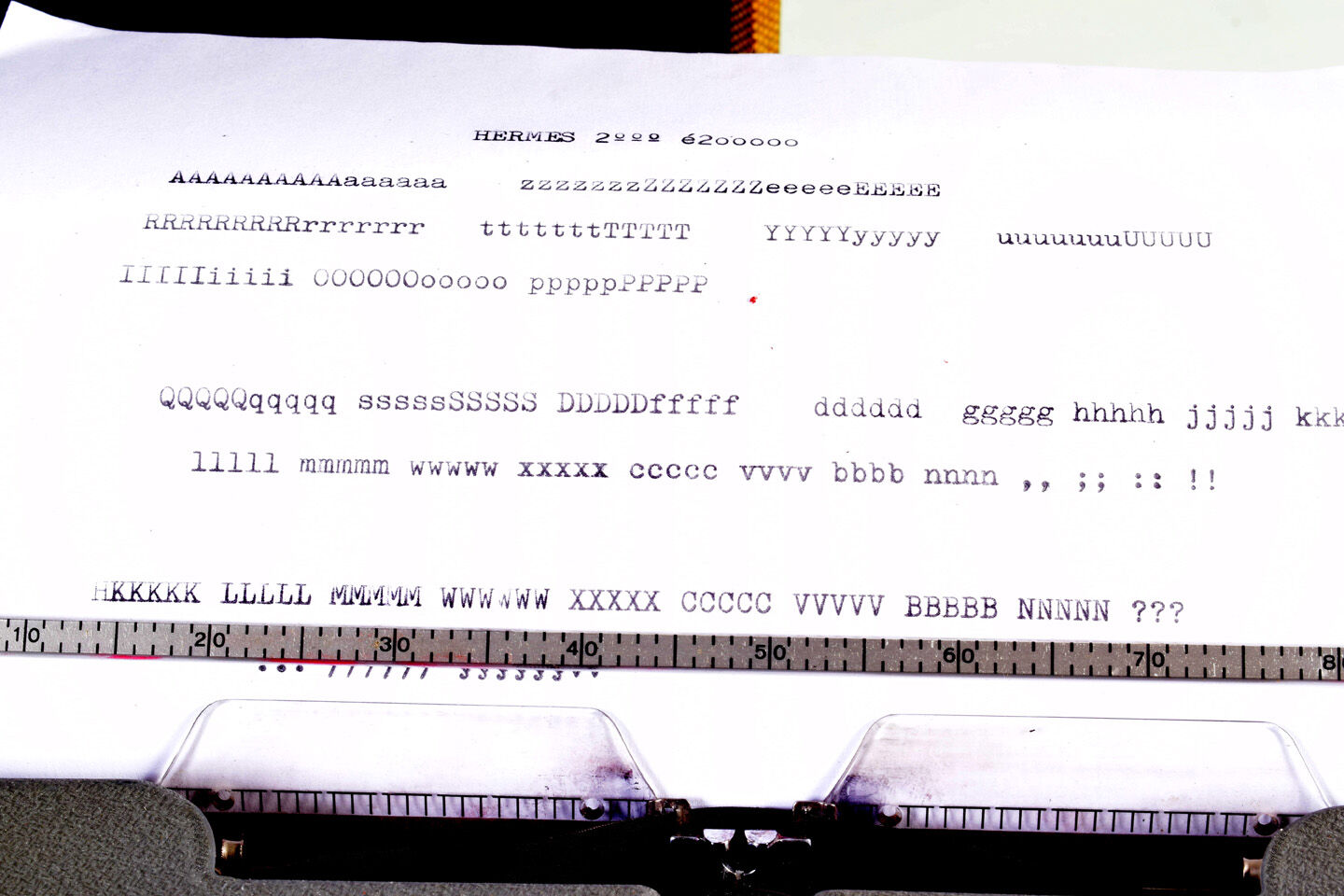 Hermes 2000 typewriter