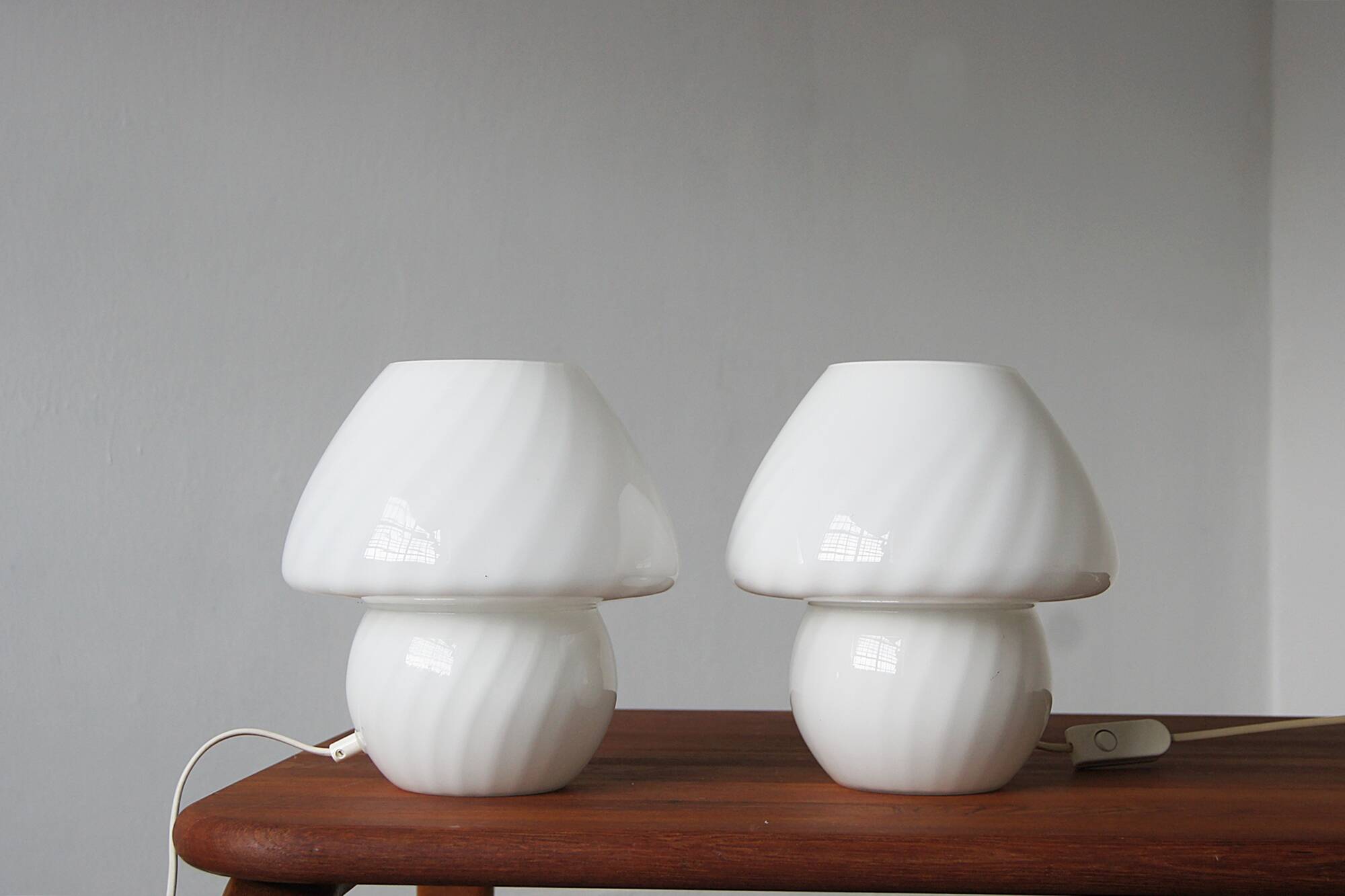 Vintage Italian Mushroom Table Lamp, 1970s set of 2