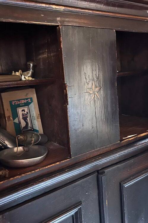 Armoire de cuisine du Valais XIXème