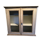 Pharmacy cabinet