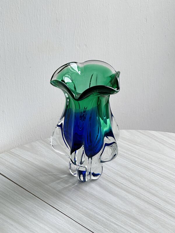 Vase en verre soufflé bleu et vert style Murano