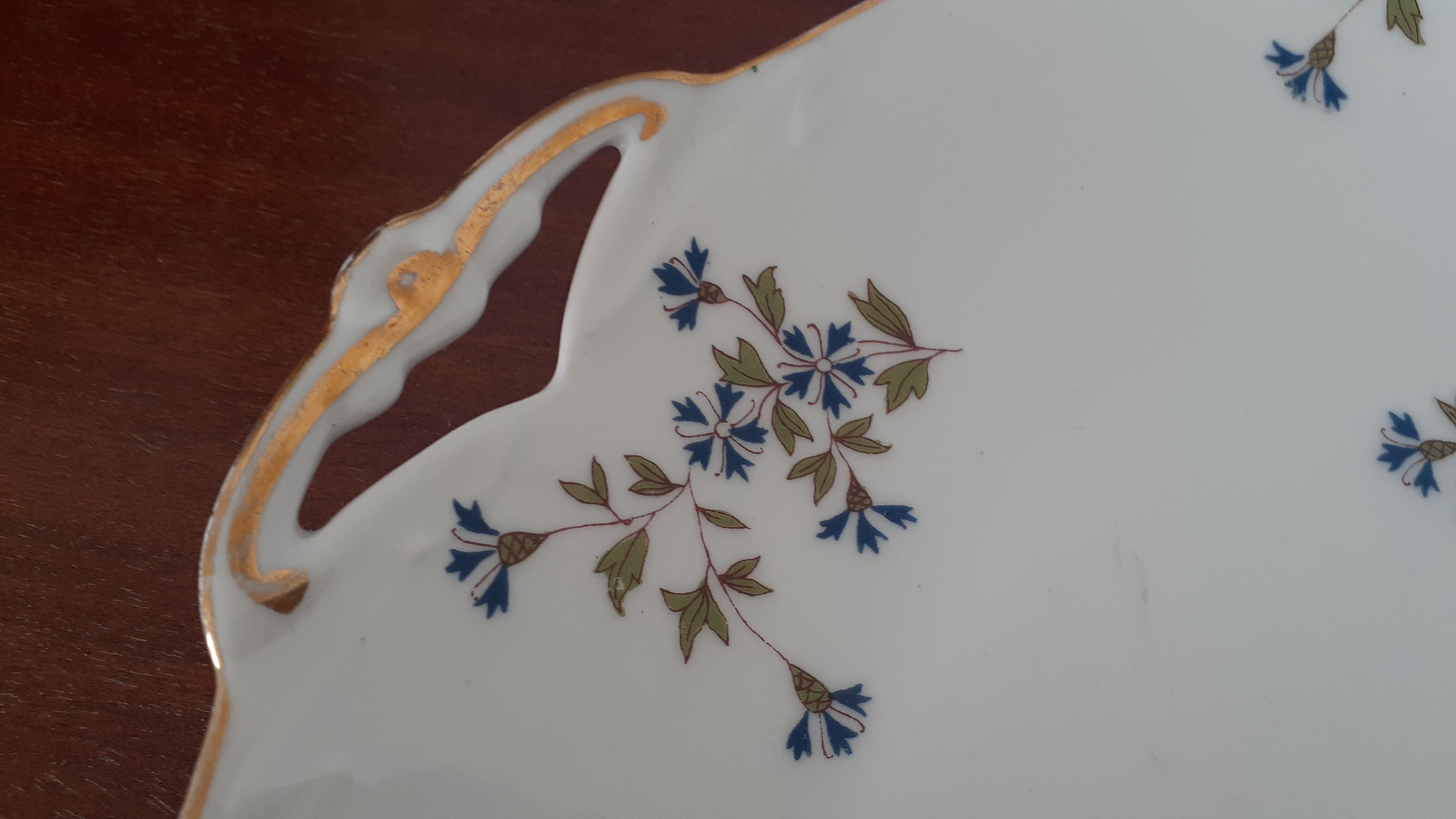 Cake dish decorations Barbeaux