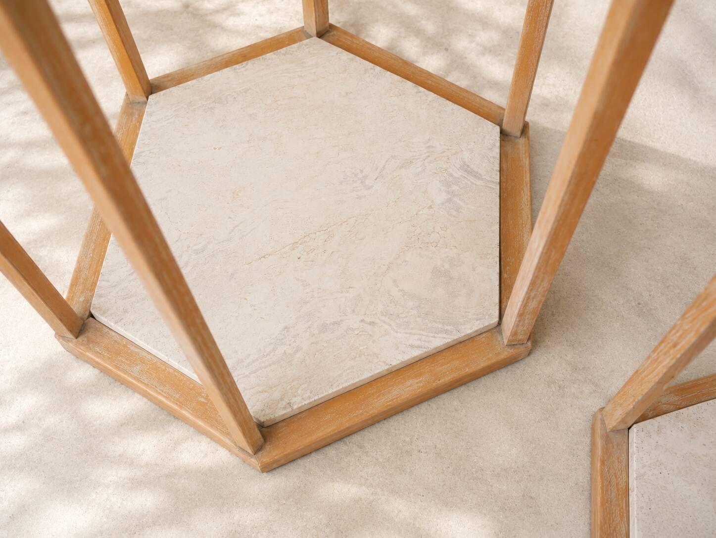 Set of 3 nesting tables in travertine and wood – Roche Bobois, 1970s