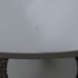 White round table, tulip foot