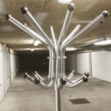 Parrot coat rack 16 hooks industrial in chromed metal and base + black balls 1960