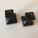 Paire de bougeoirs noirs