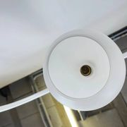 Suspension scandinave opaline et teck, midcentury modern