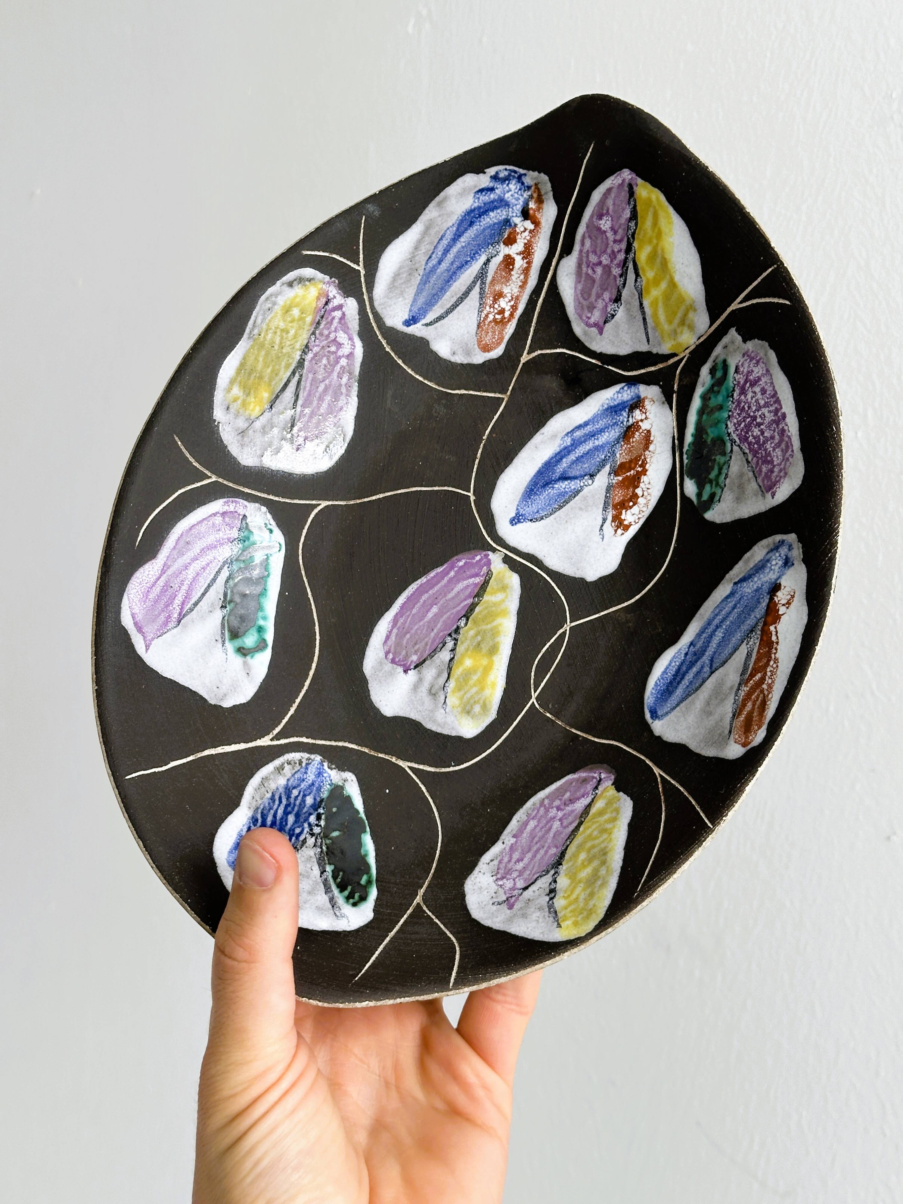 Dish, hand-painted ceramic basket, artistic design.