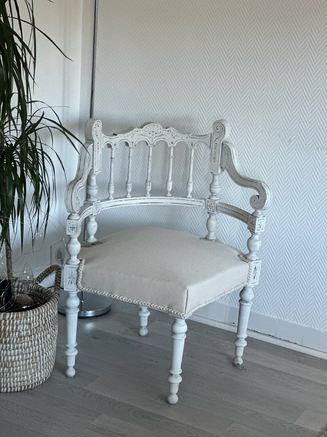 Fauteuil ancien restauré – pièce unique