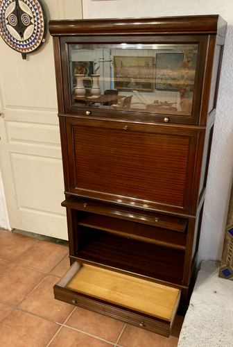 MD furniture: mahogany secretary library