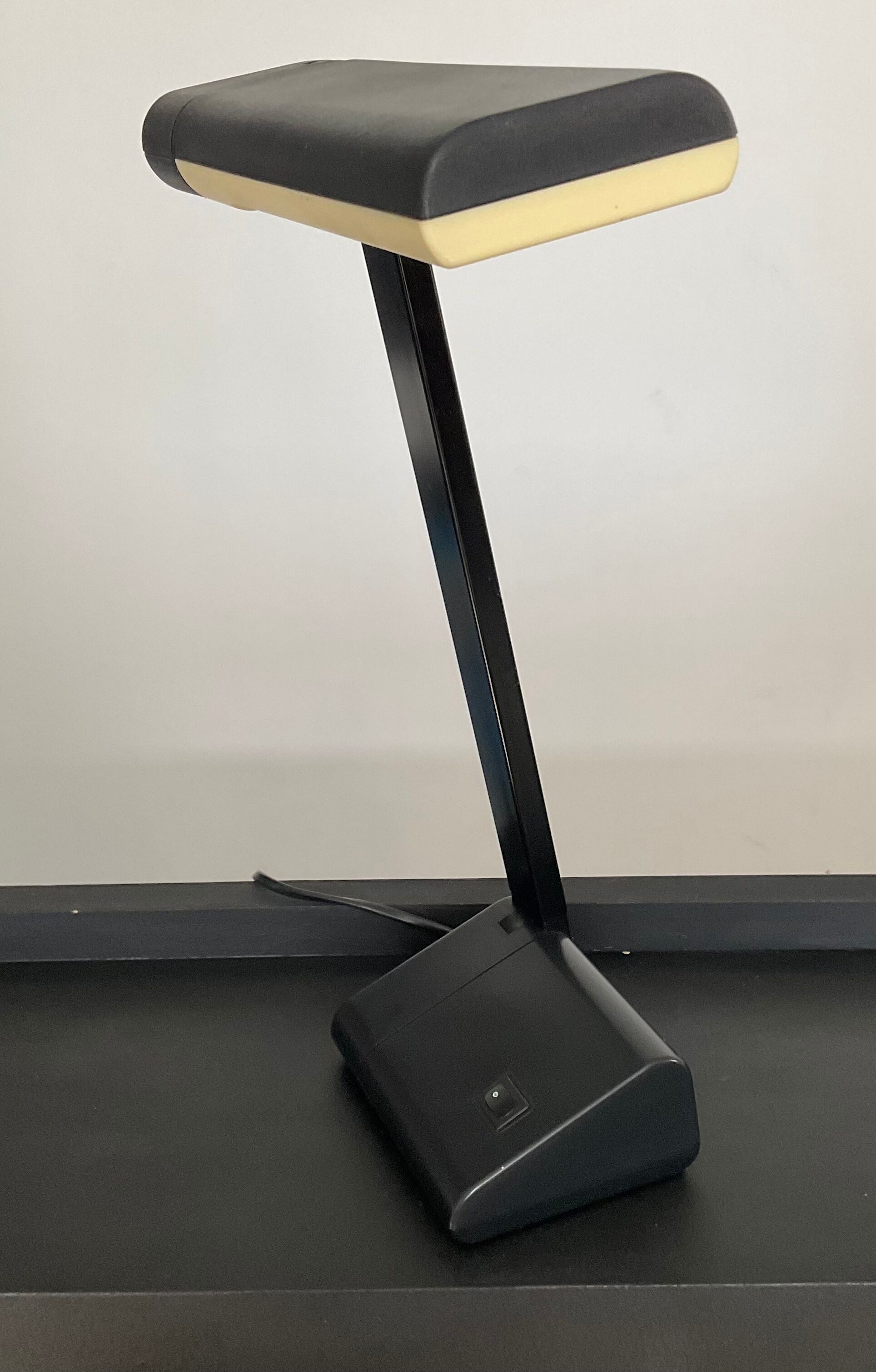 Massive vintage articulated lamp from the 70s-80s