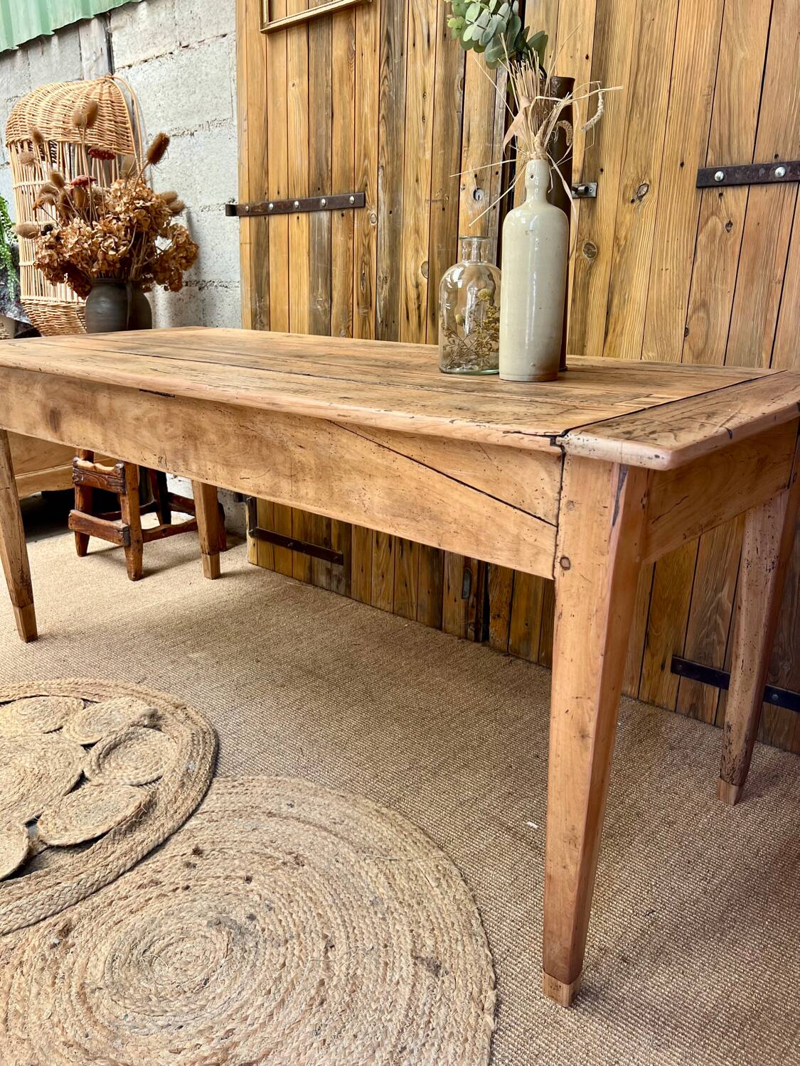Farmhouse table