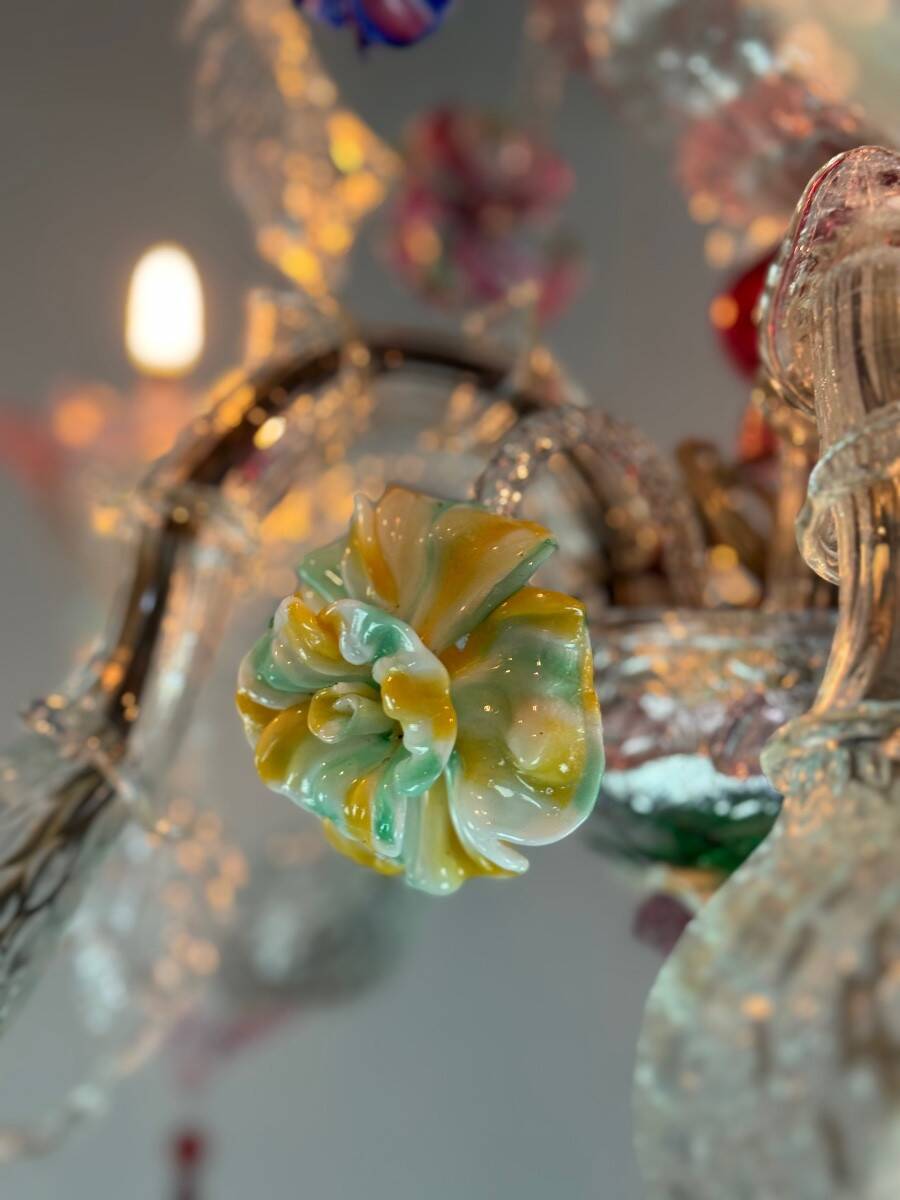 Venetian chandelier in multicolored Murano glass, 6 light arms circa 1920