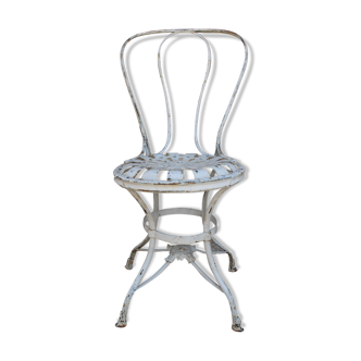 Chaise de jardin modèle Grassin à Arras