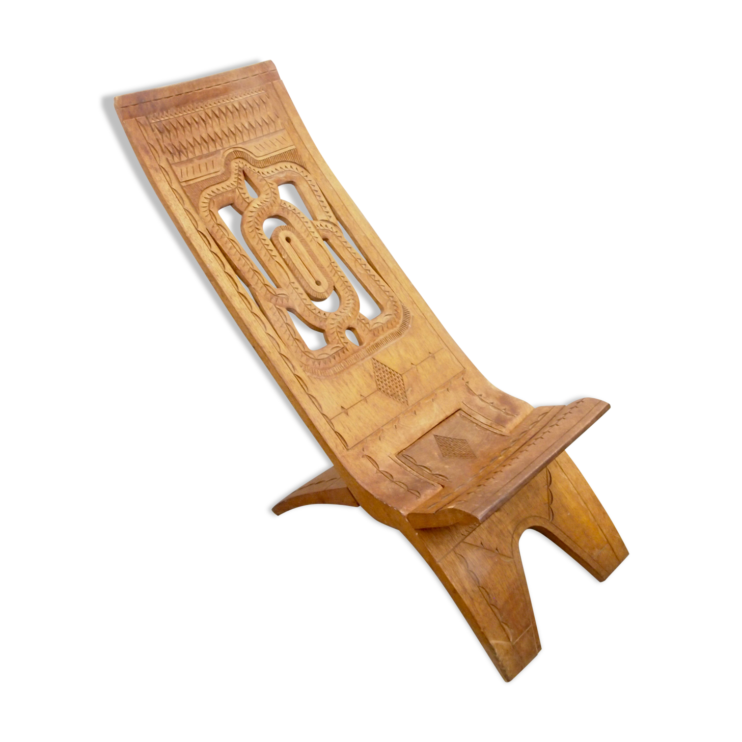 Chaise longue ethnique de coupe à la main
