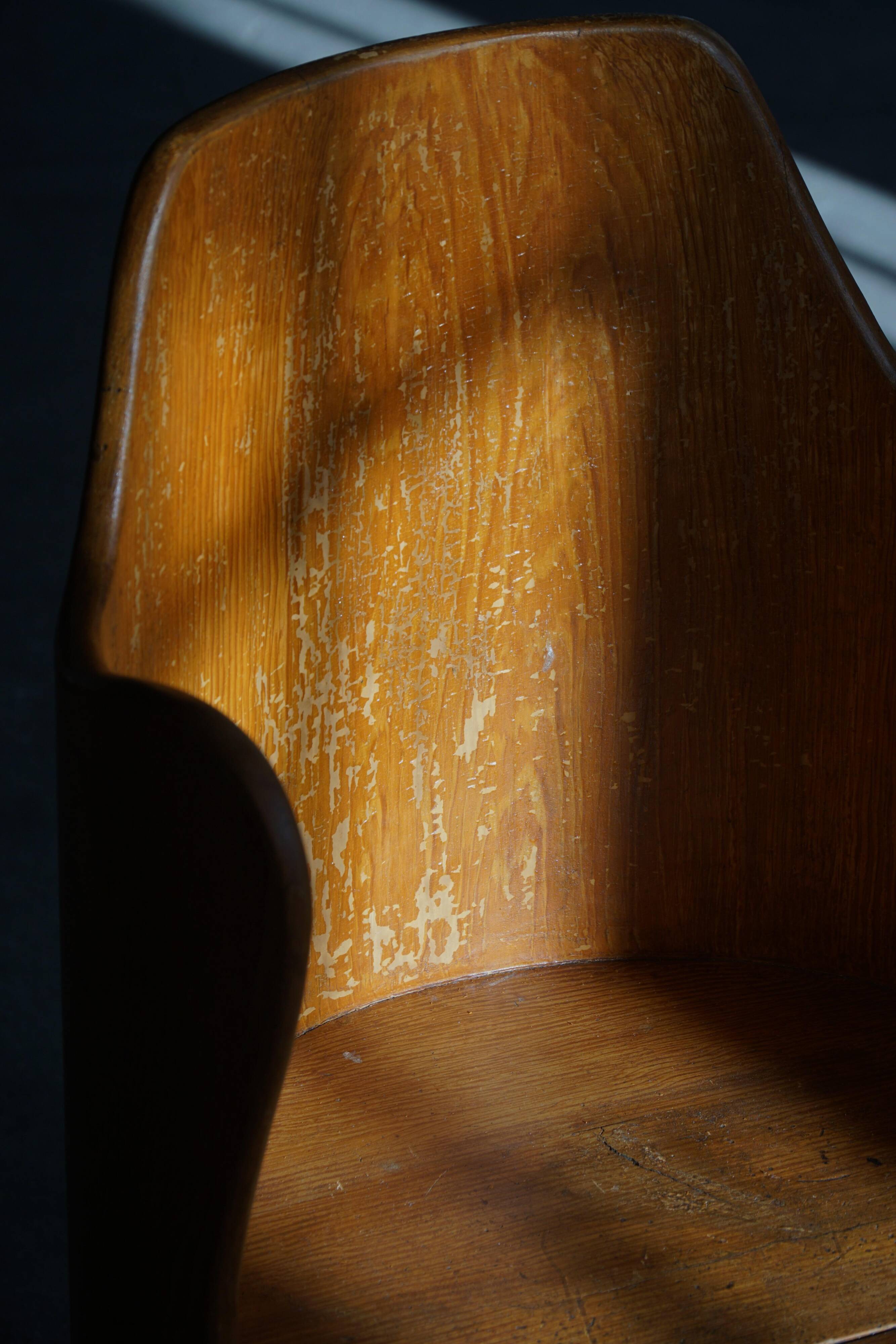 Modern Scandinavian style, Stump chair / "Kubstol" in pine, mid-20th century, 1950s.