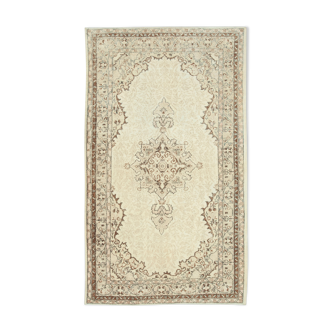 Hand-knotted wool turkish beige carpet 156 cm x 268 cm