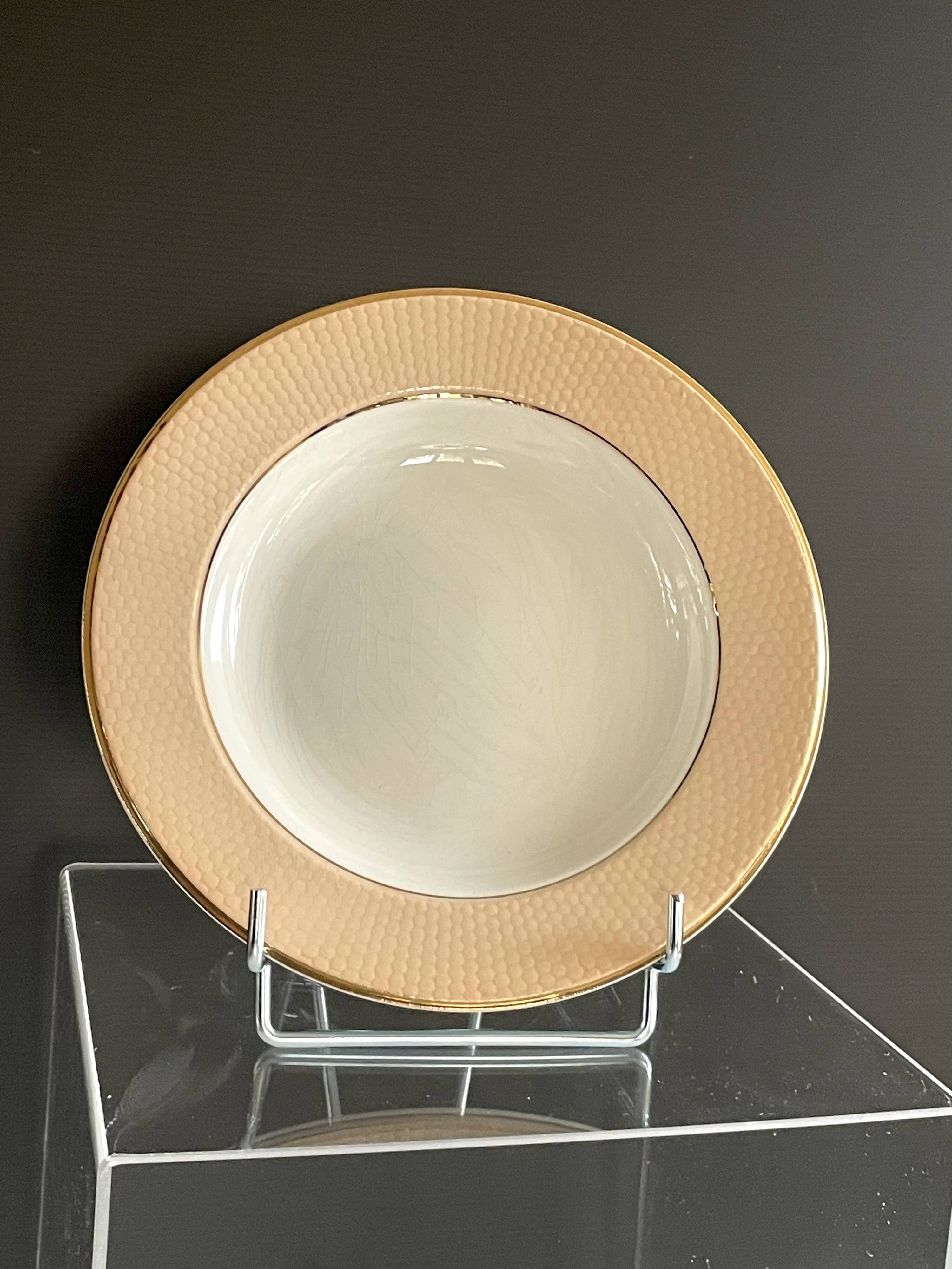 6 deep plates from L'Amandinoise model "Chamois" beige in very good condition.