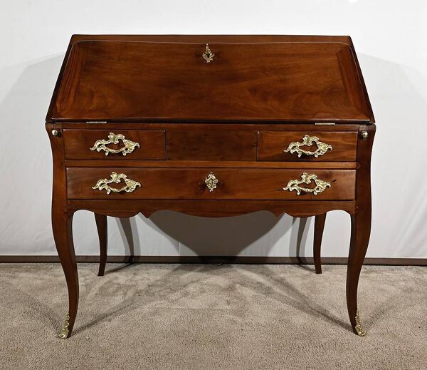 Petit Bureau de Port en Acajou de Cuba, époque Louis XV – XVIIIe