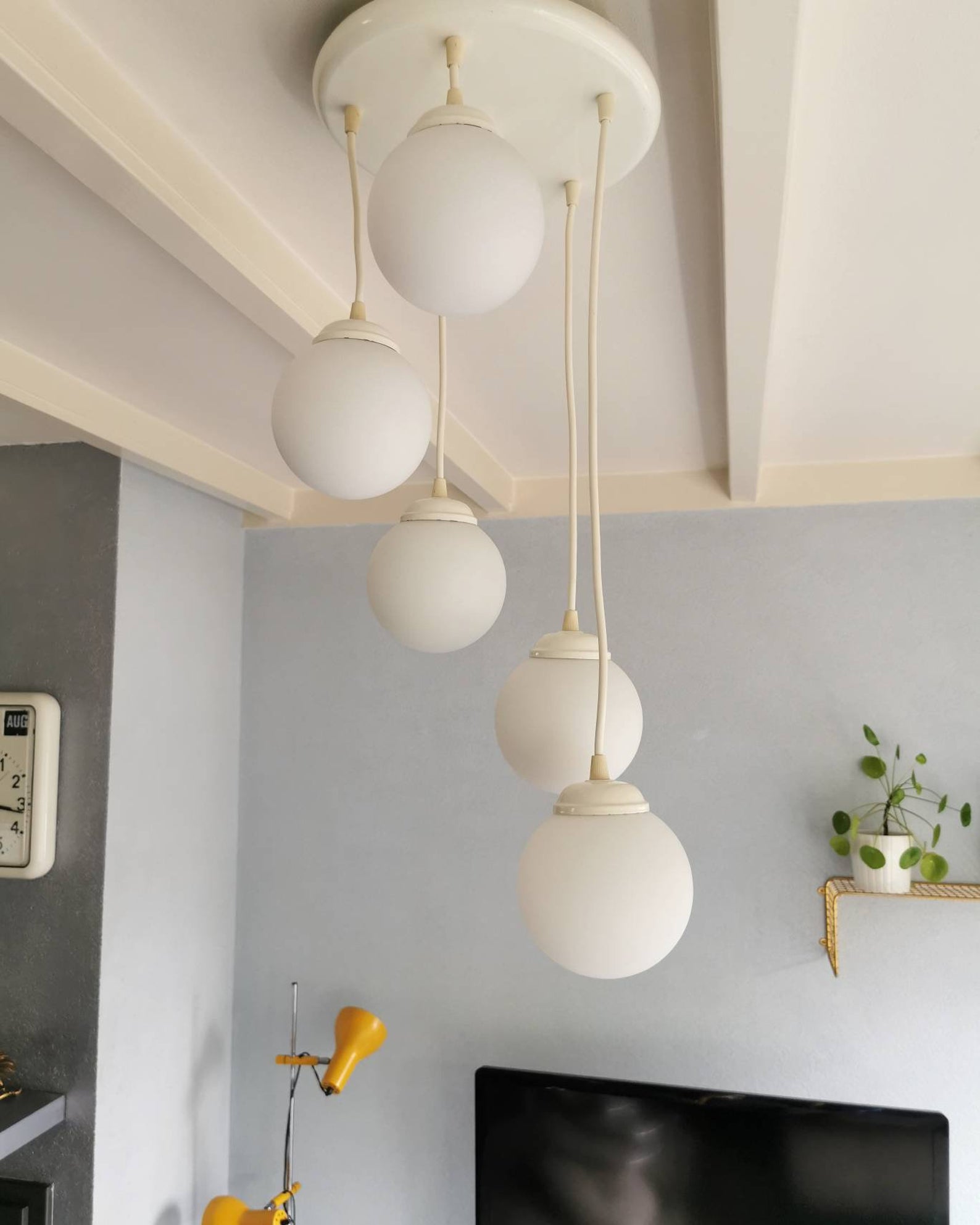 Suspension of vintage bulbs, 80s