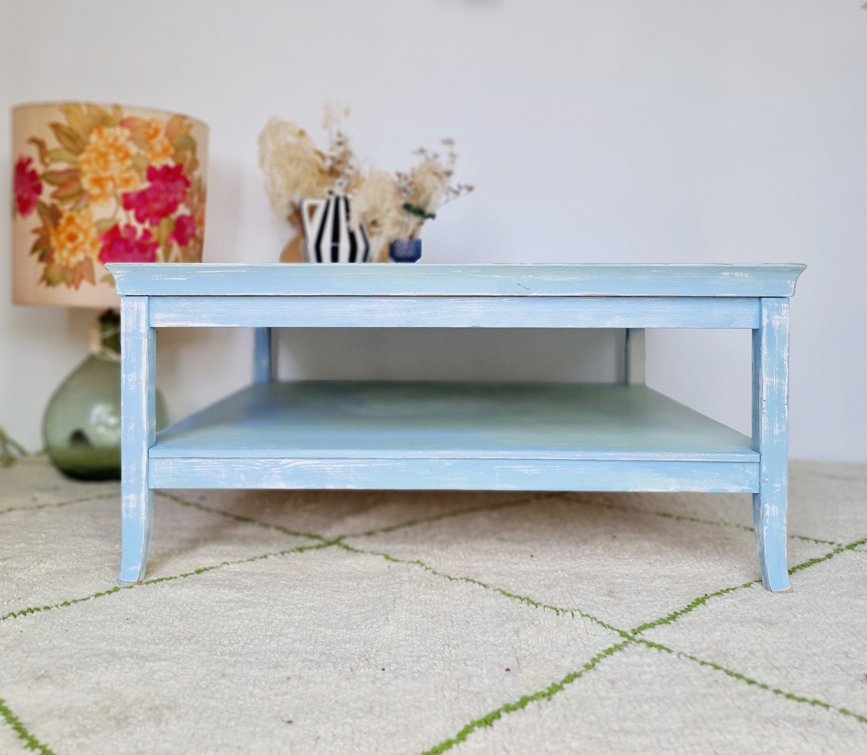 Coffee table in square wood renovated blue